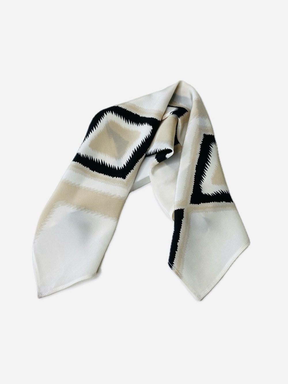 NWT SILKLETTE Spring Butter 100% Fine
Silk Kerchief Scarf